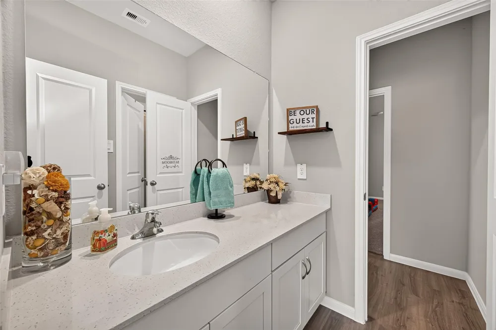 12707 Gabrial Drive Crosby, TX 77532