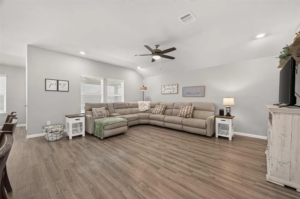 12707 Gabrial Drive Crosby, TX 77532