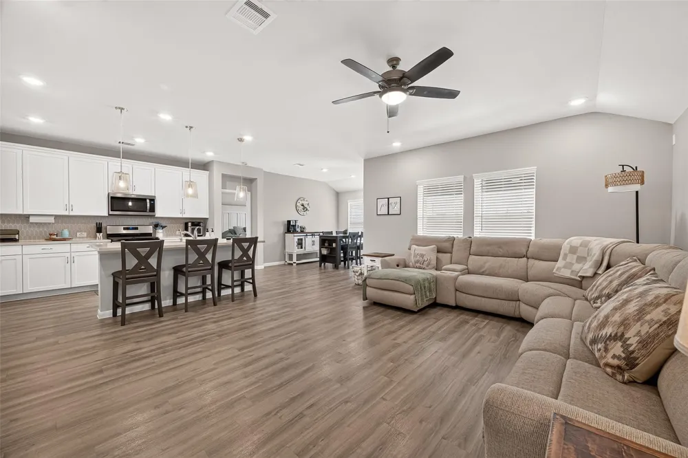 12707 Gabrial Drive Crosby, TX 77532