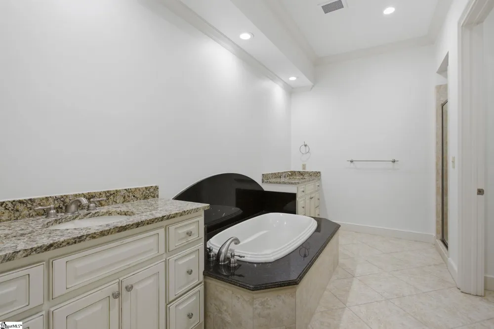 701 Montebello Drive #Unit 304 Greenville, SC 29609