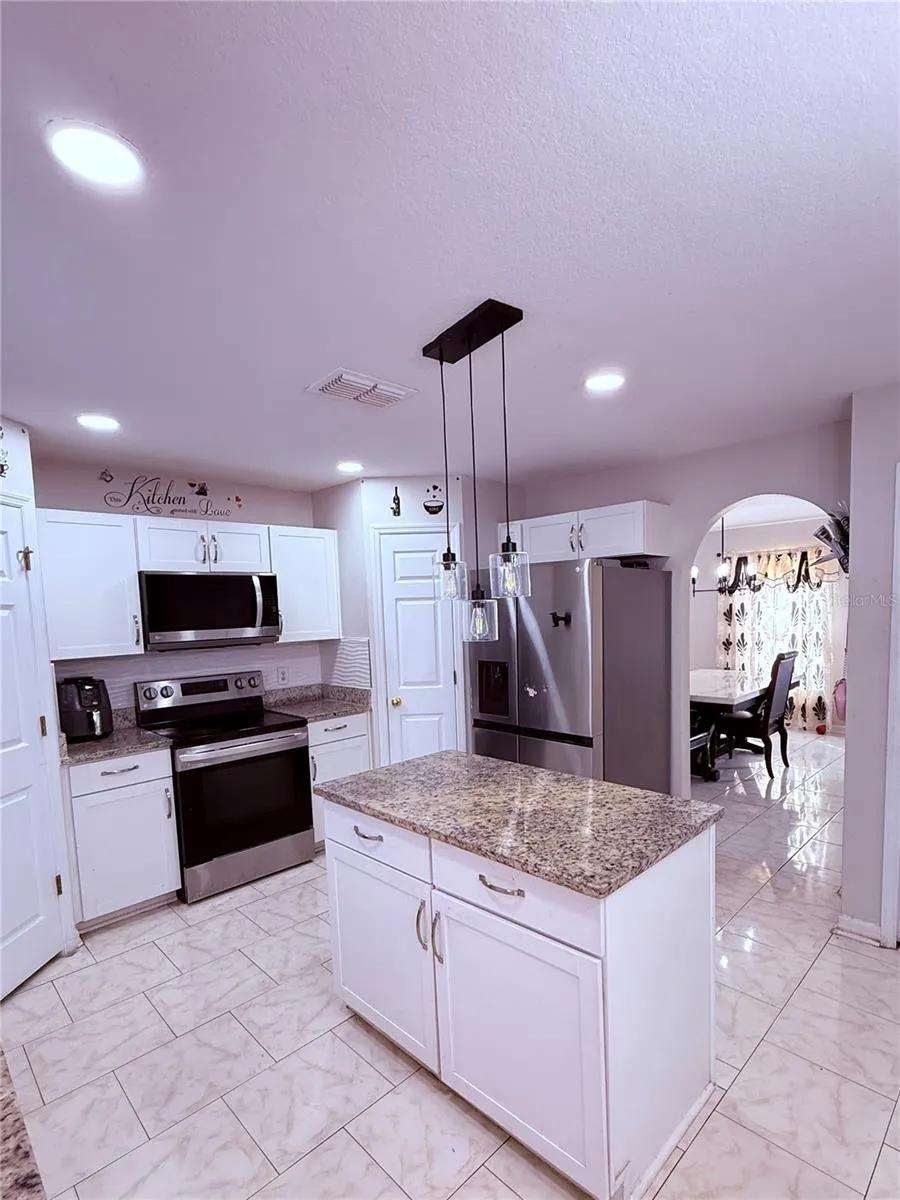 5764 ROYAL HILLS CIRCLE Winter Haven, FL 33881