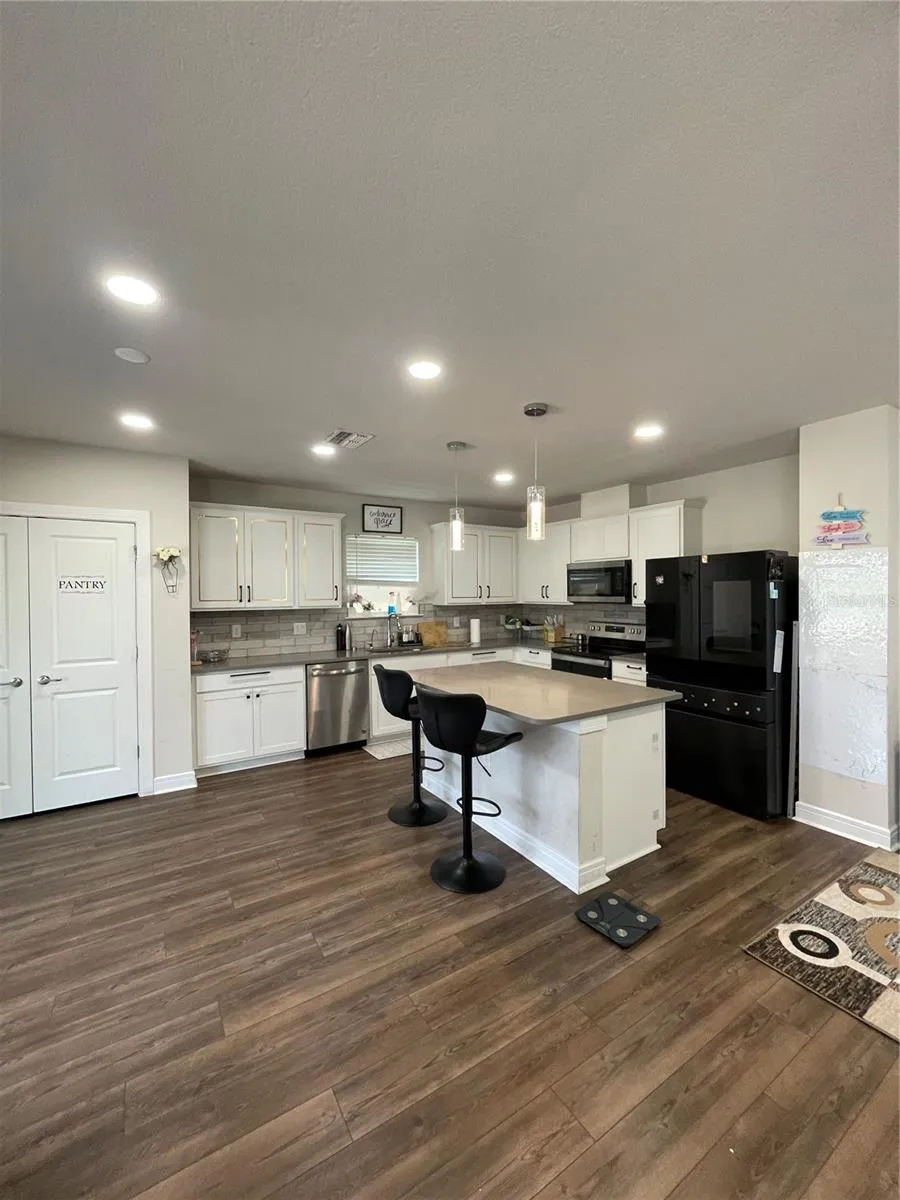 30543 THUNDERBIRD DR Wesley Chapel, FL 33545