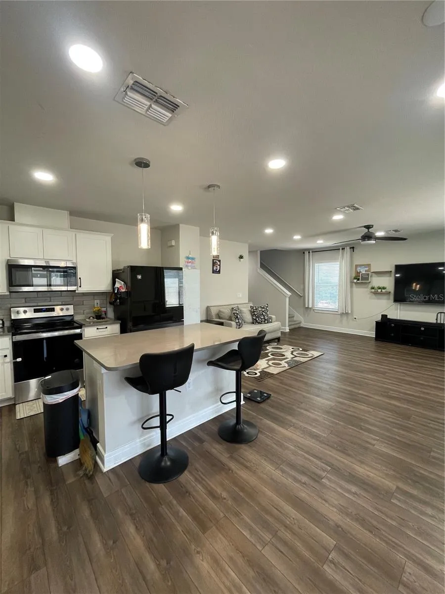 30543 THUNDERBIRD DR Wesley Chapel, FL 33545