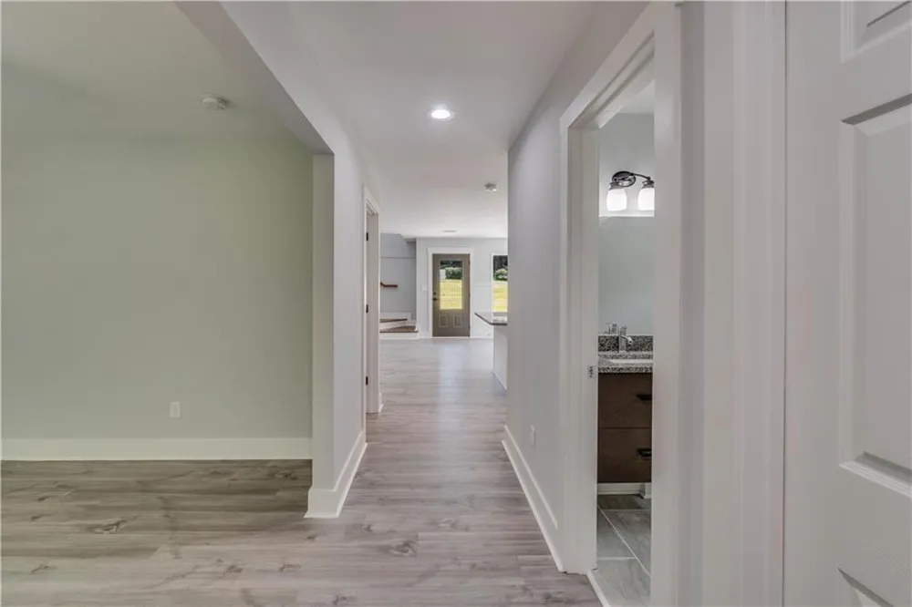 2389 A Highpoint Road Snellville, GA 30078