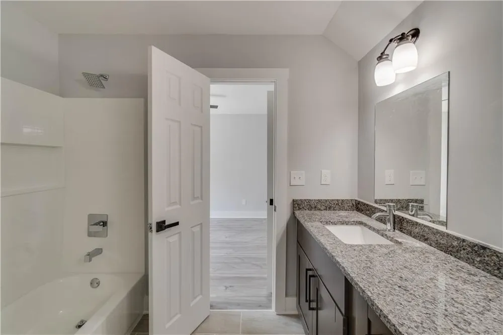 2389 A Highpoint Road Snellville, GA 30078