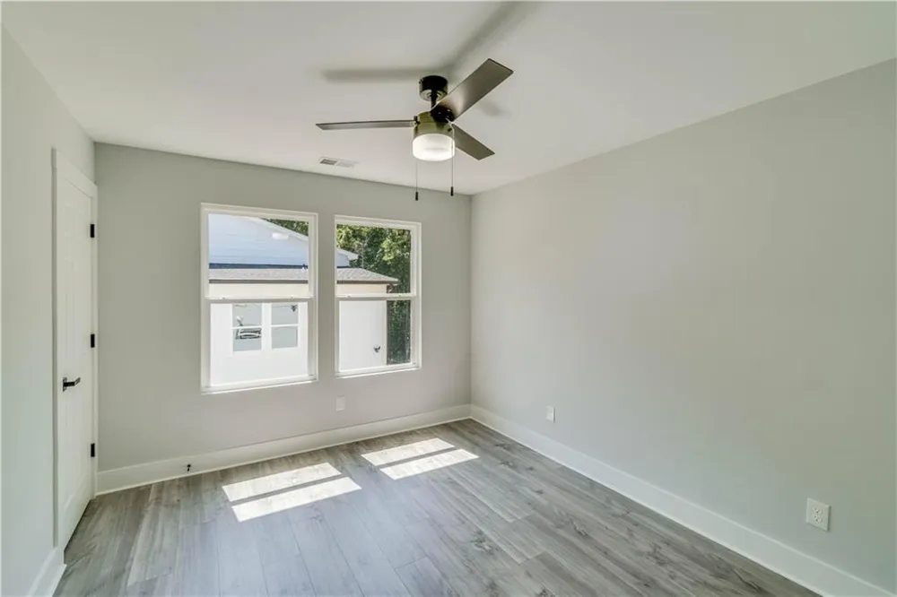 2389 A Highpoint Road Snellville, GA 30078