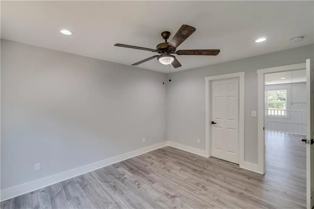 2389 A Highpoint Road Snellville, GA 30078