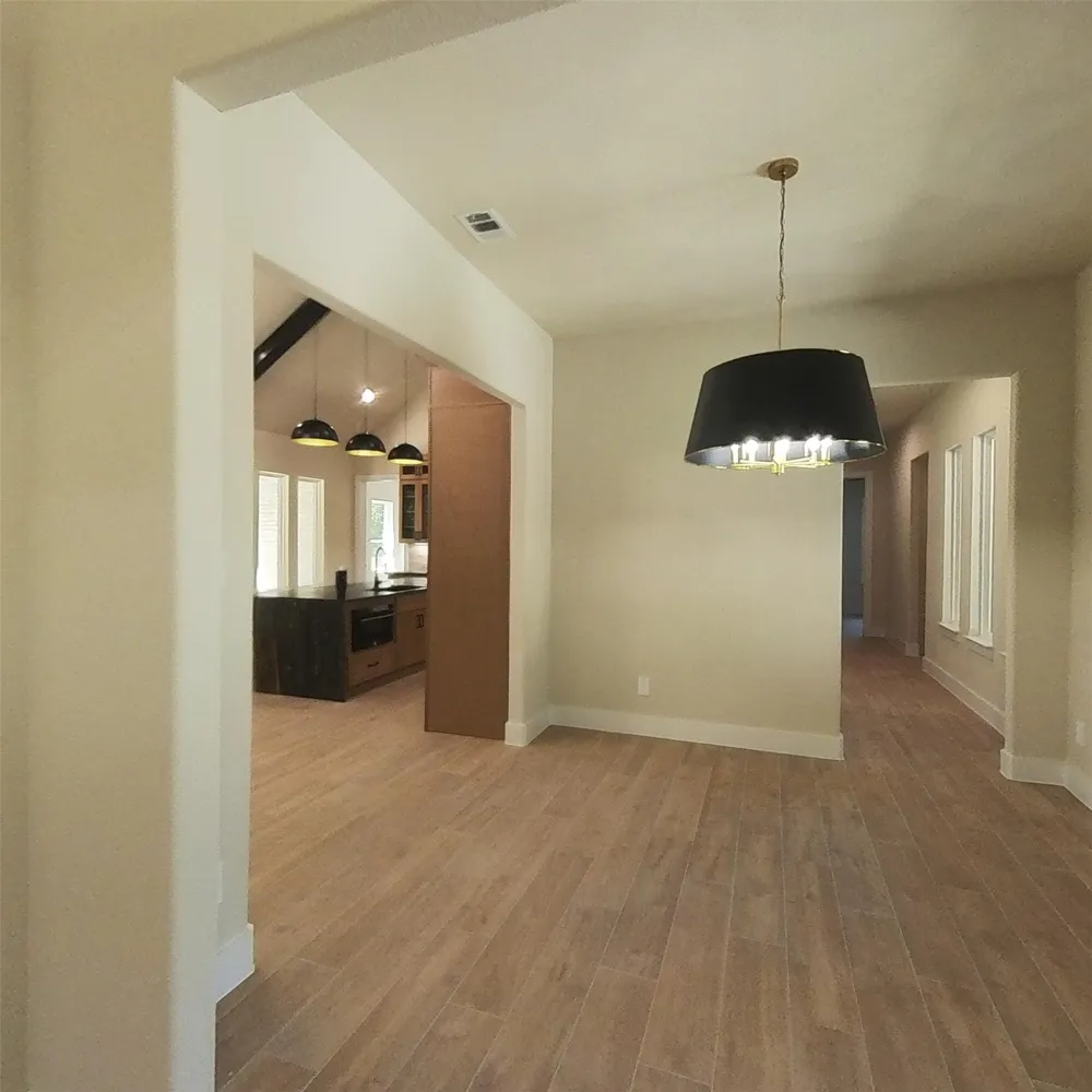 521 Glenwick Drive DeSoto, TX 75115