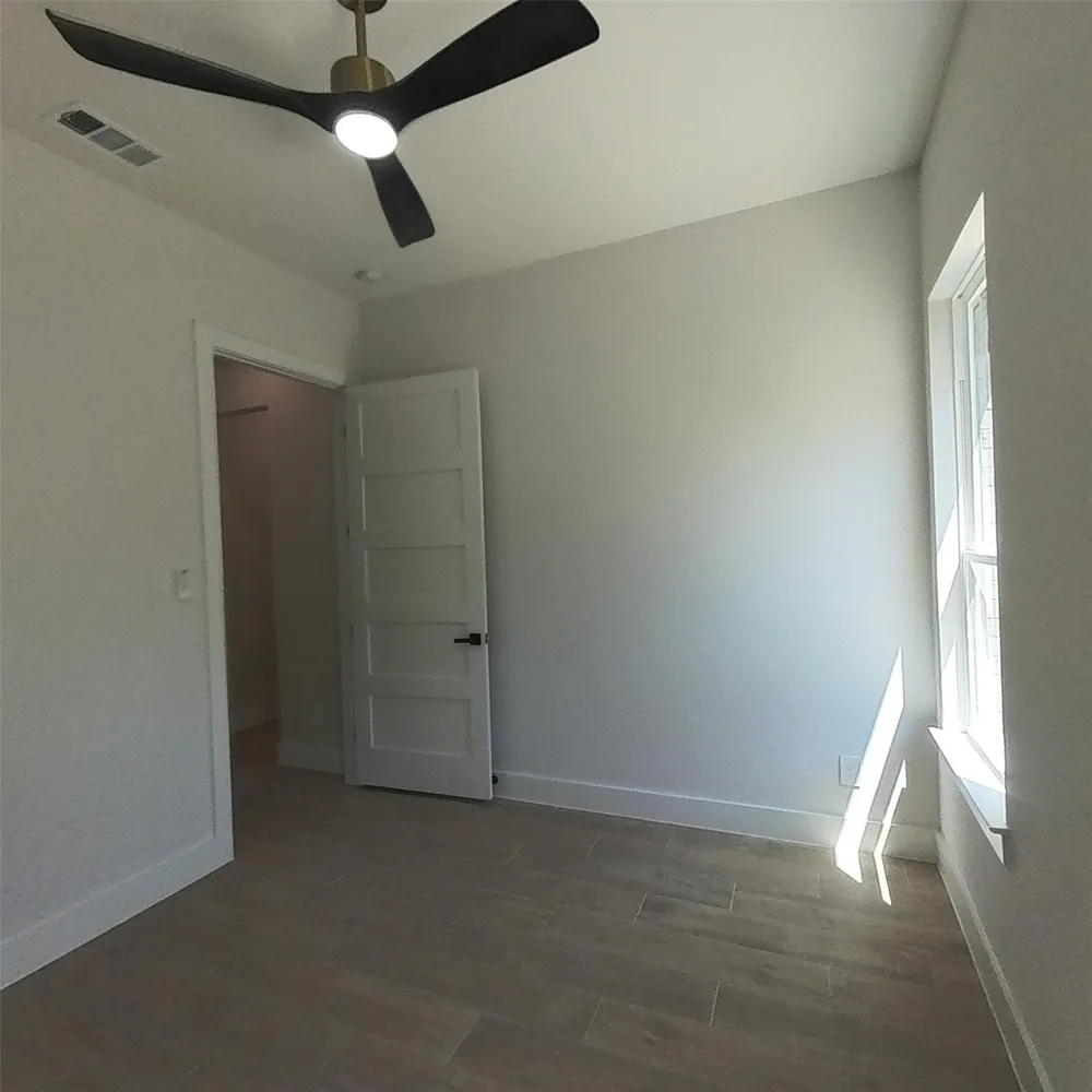 521 Glenwick Drive DeSoto, TX 75115