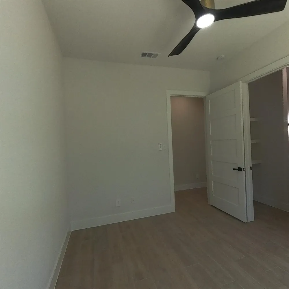 521 Glenwick Drive DeSoto, TX 75115