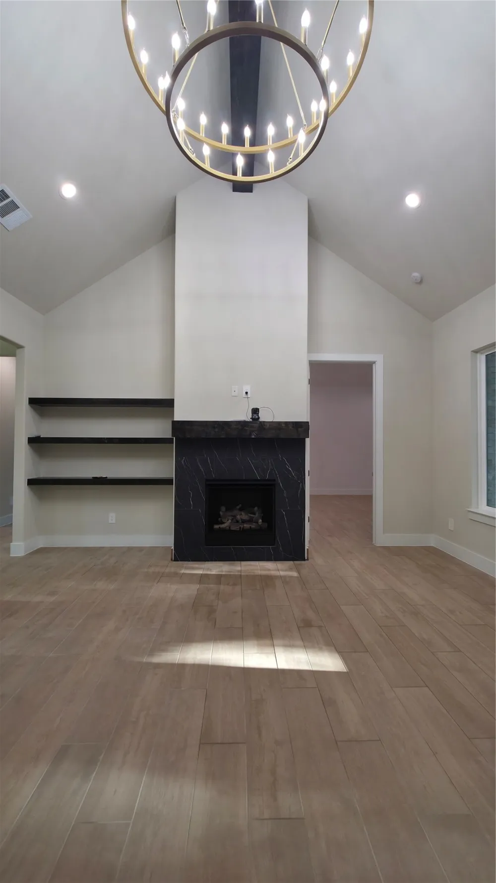 521 Glenwick Drive DeSoto, TX 75115