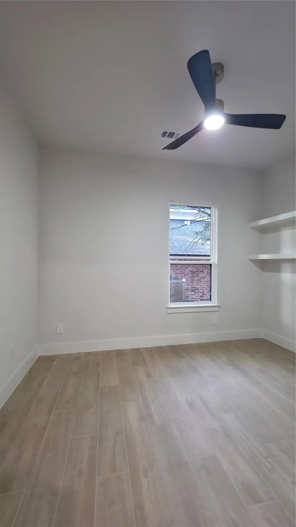 521 Glenwick Drive DeSoto, TX 75115