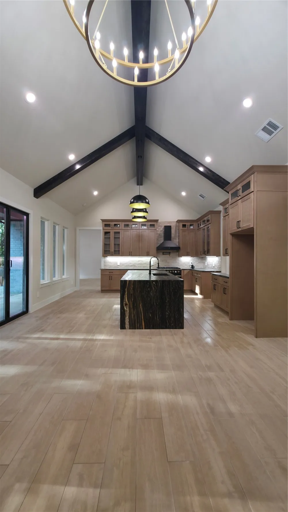 521 Glenwick Drive DeSoto, TX 75115