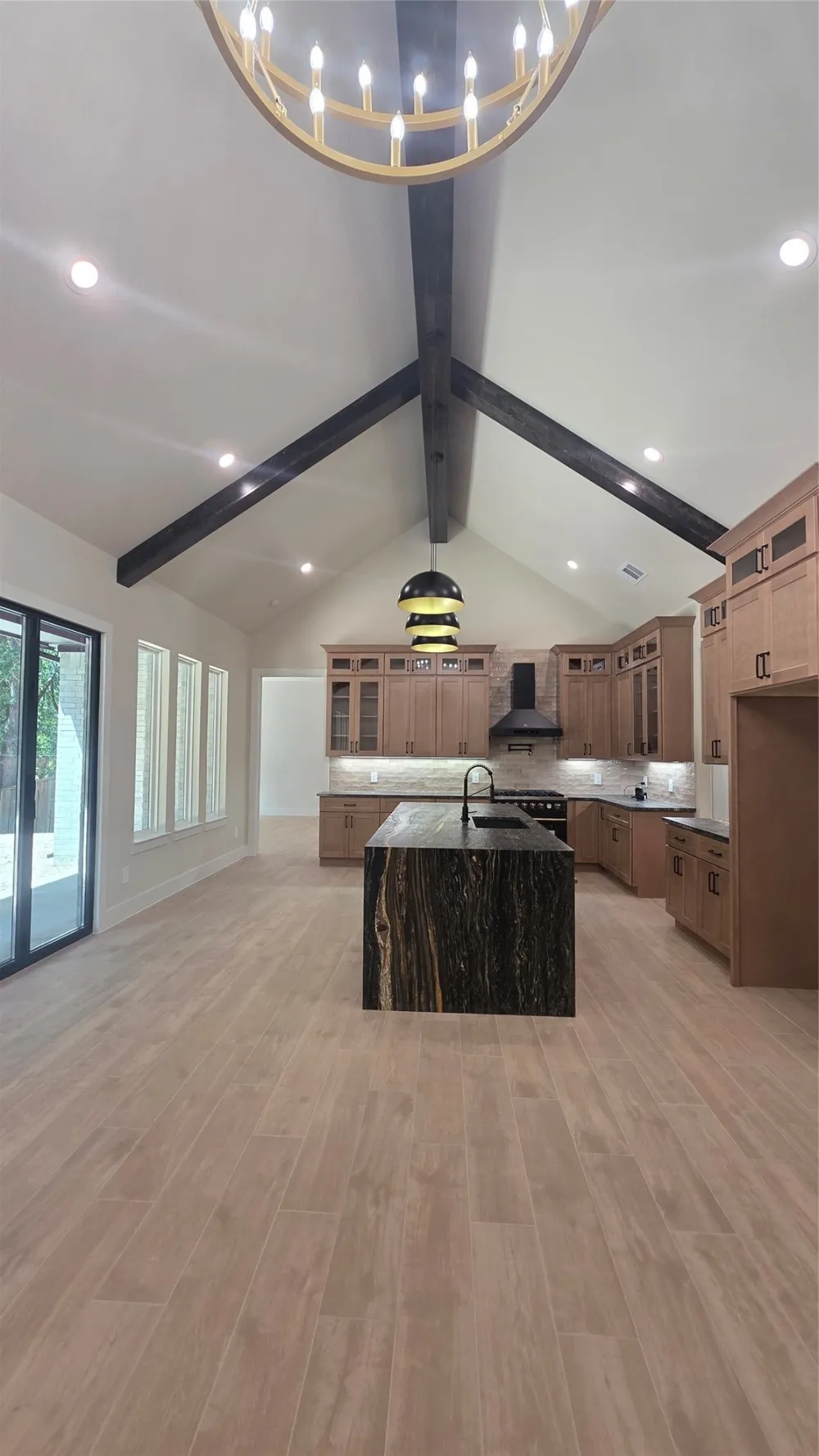 521 Glenwick Drive DeSoto, TX 75115