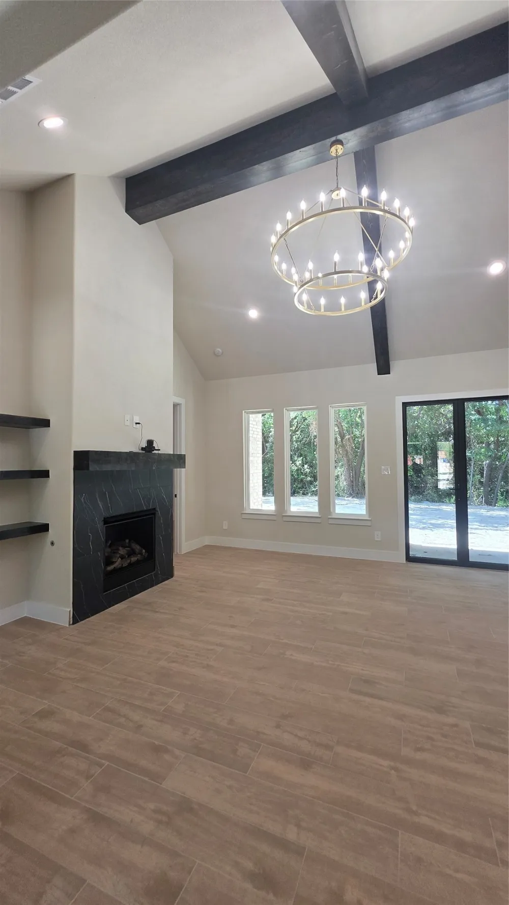 521 Glenwick Drive DeSoto, TX 75115