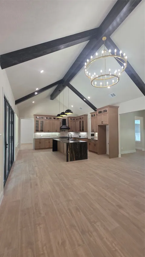 521 Glenwick Drive