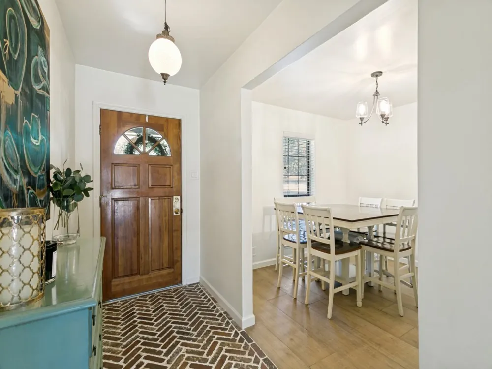421 Frankie Lane Lewisville, TX 75057