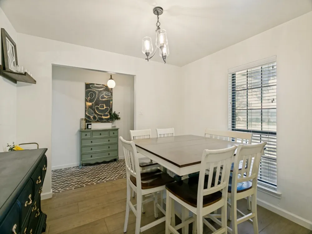 421 Frankie Lane Lewisville, TX 75057