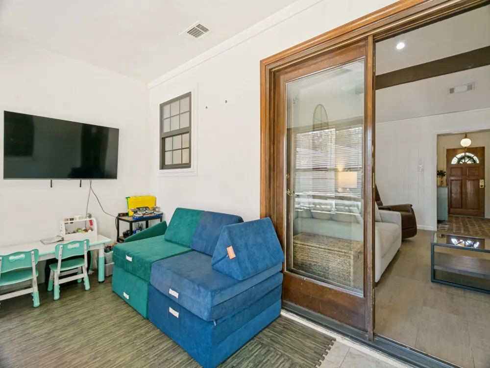 421 Frankie Lane Lewisville, TX 75057