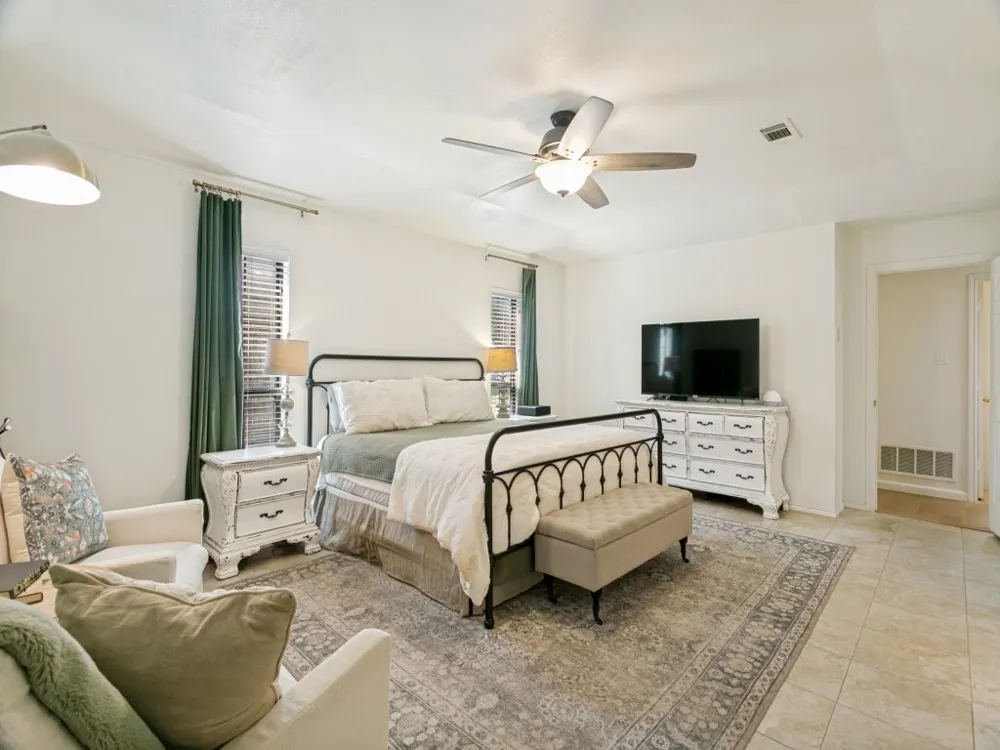 421 Frankie Lane Lewisville, TX 75057