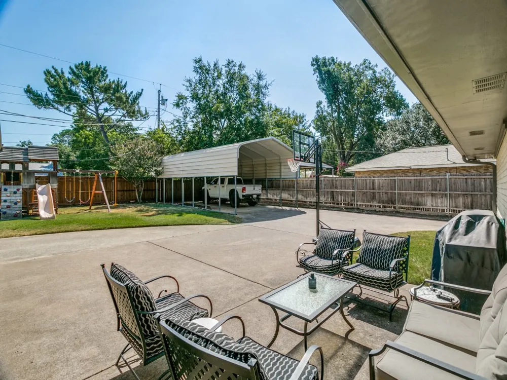 421 Frankie Lane Lewisville, TX 75057
