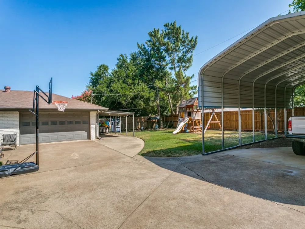 421 Frankie Lane Lewisville, TX 75057