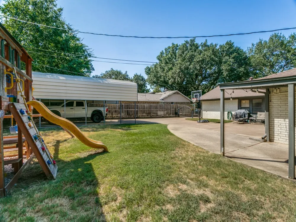 421 Frankie Lane Lewisville, TX 75057