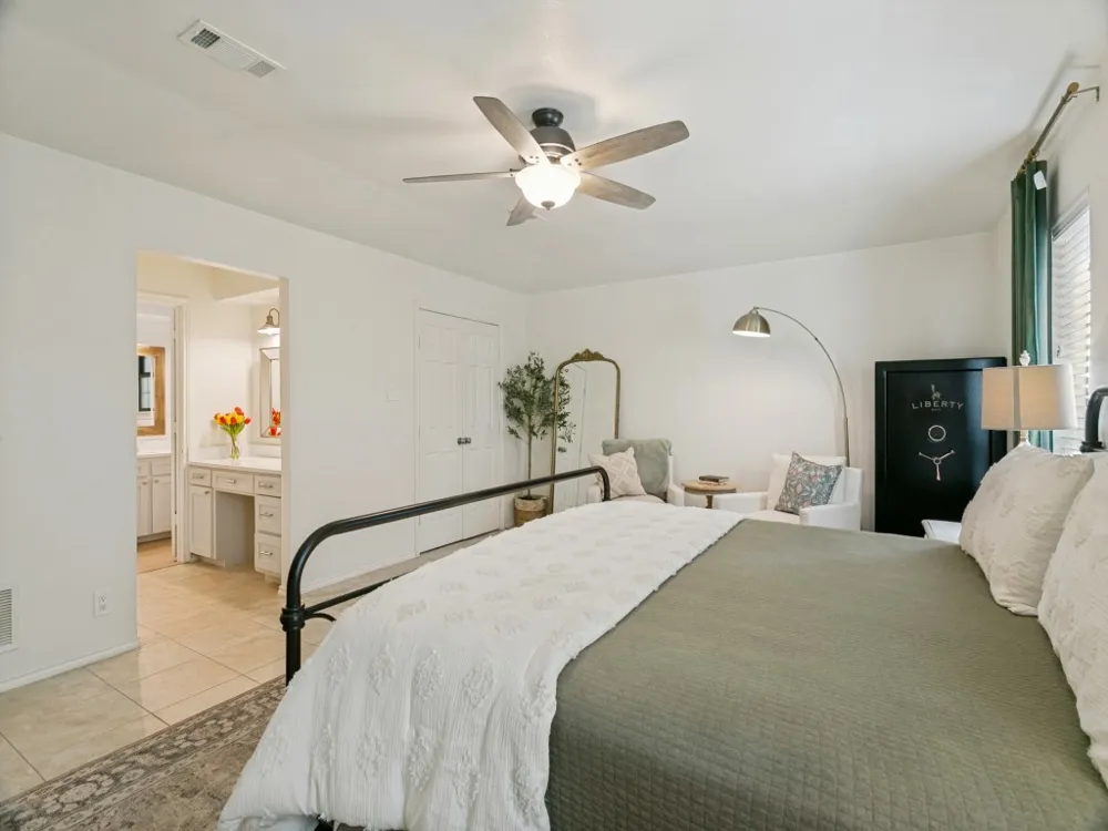 421 Frankie Lane Lewisville, TX 75057