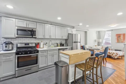 1711 S 6TH STREET