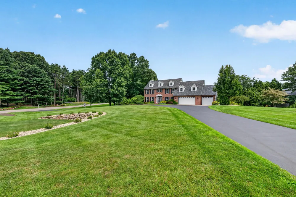60625 Valley View Boulevard Mattawan, MI 49071