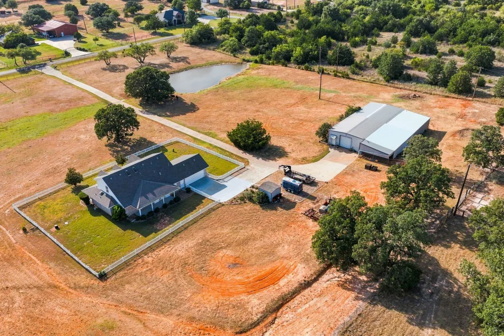 156 La Arroya Drive Weatherford, TX 76088