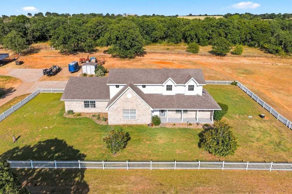 156 La Arroya Drive Weatherford, TX 76088