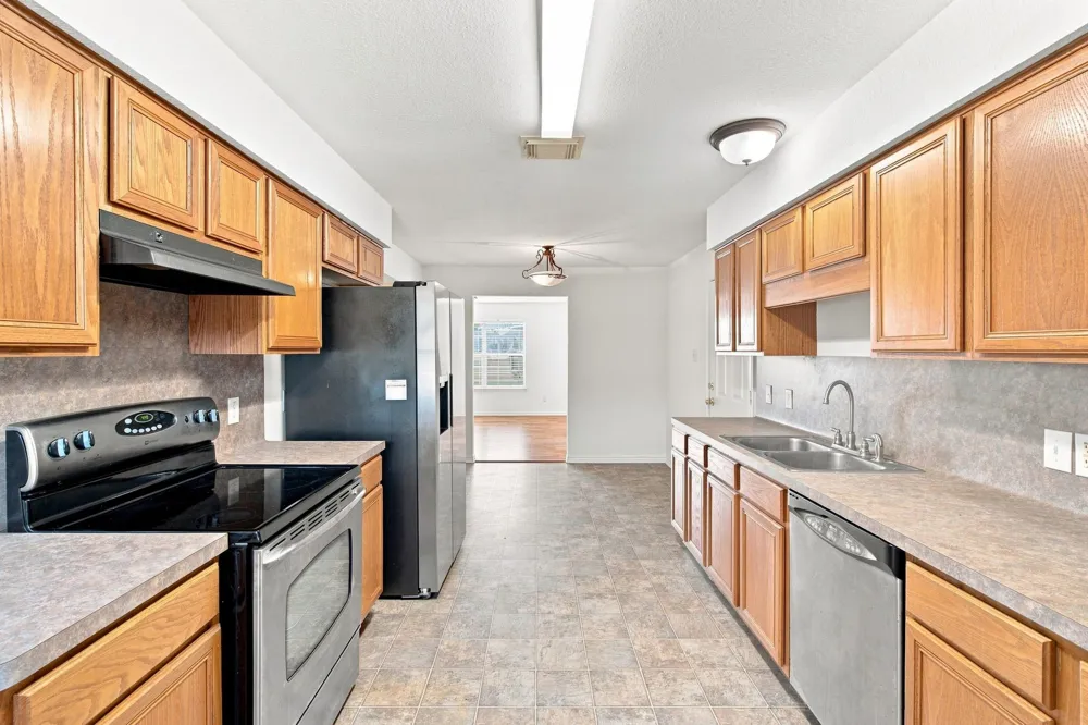 156 La Arroya Drive Weatherford, TX 76088