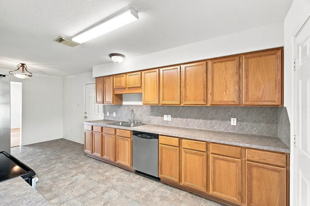 156 La Arroya Drive Weatherford, TX 76088