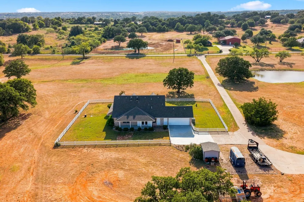 156 La Arroya Drive Weatherford, TX 76088