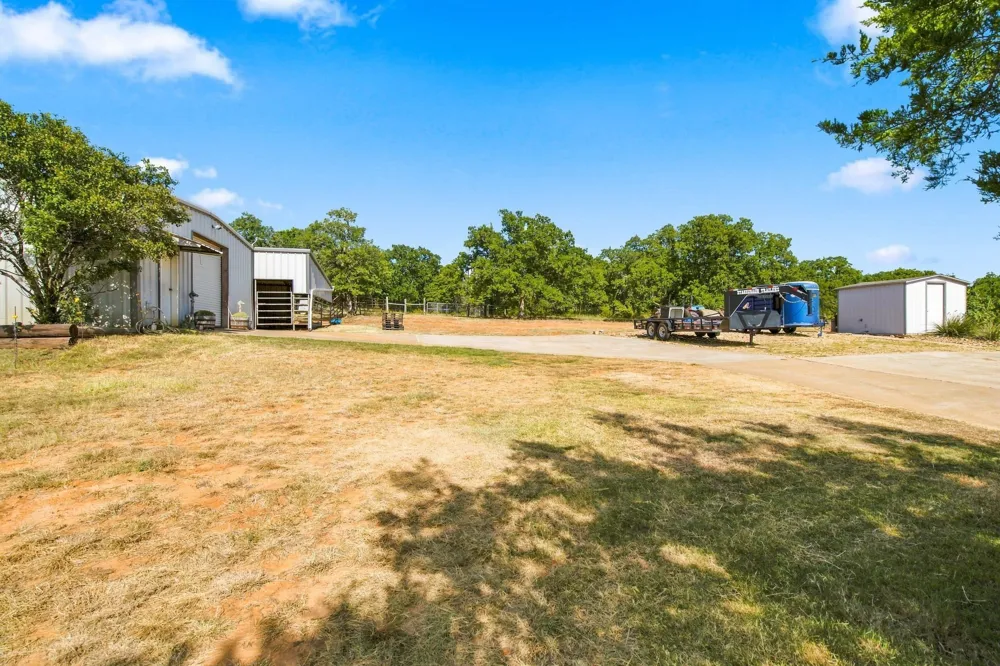 156 La Arroya Drive Weatherford, TX 76088