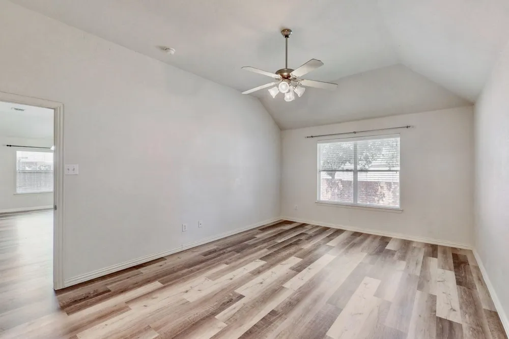 1216 Lake Forest Drive Grand Prairie, TX 75052