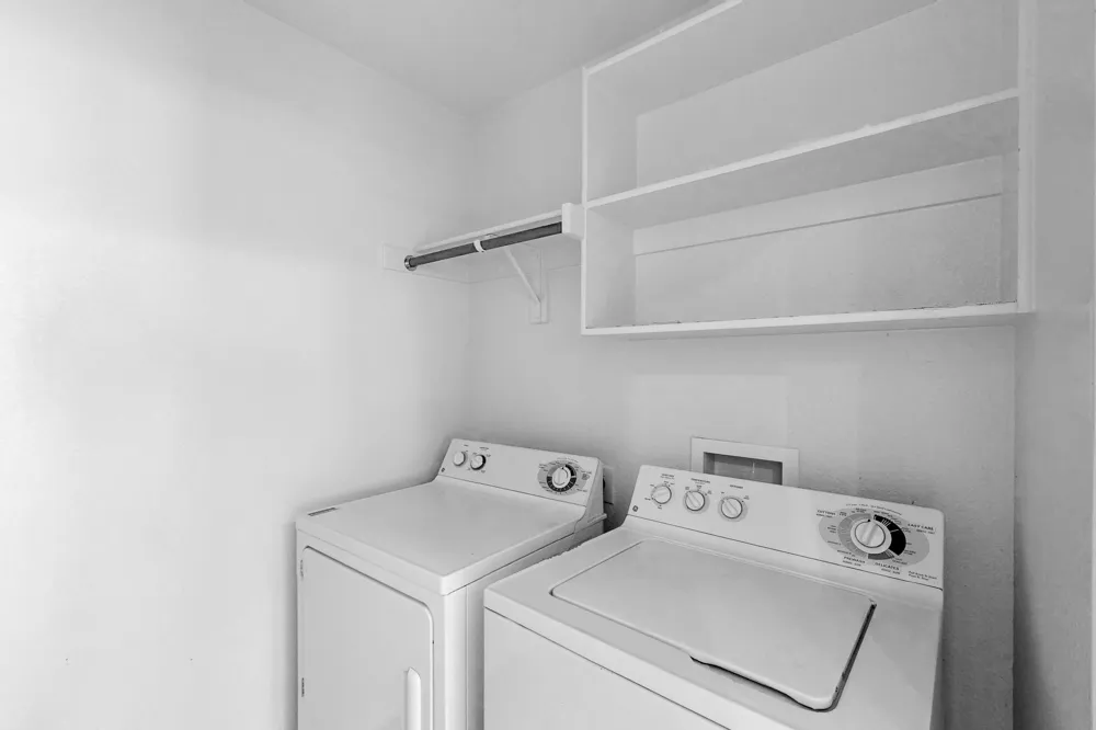 1216 Lake Forest Drive Grand Prairie, TX 75052