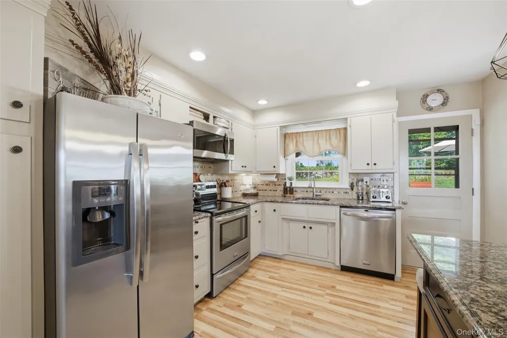 161 Geymer Drive Mahopac, NY 10541