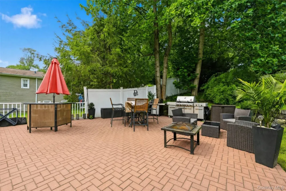 161 Geymer Drive Mahopac, NY 10541