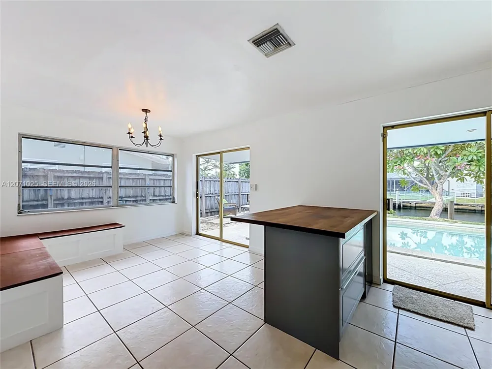 1841 NW 33rd Ct Oakland Park, FL 33309