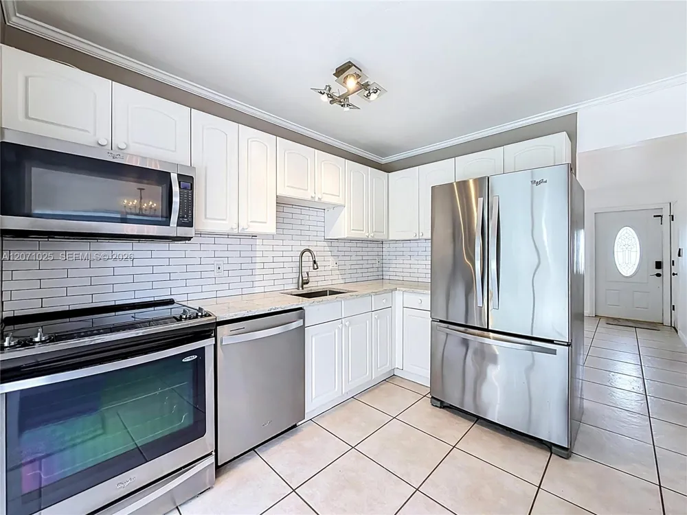 1841 NW 33rd Ct Oakland Park, FL 33309