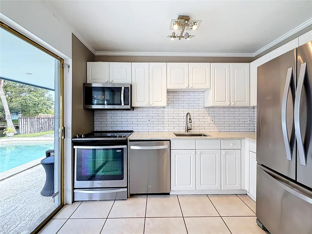 1841 NW 33rd Ct Oakland Park, FL 33309