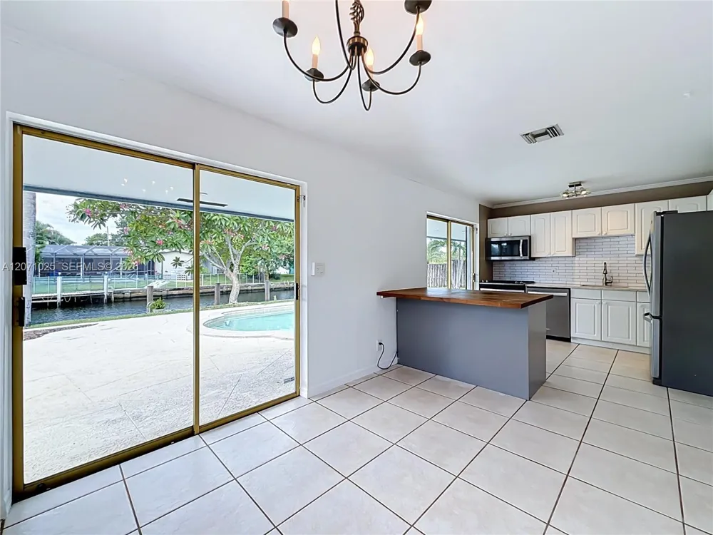 1841 NW 33rd Ct Oakland Park, FL 33309