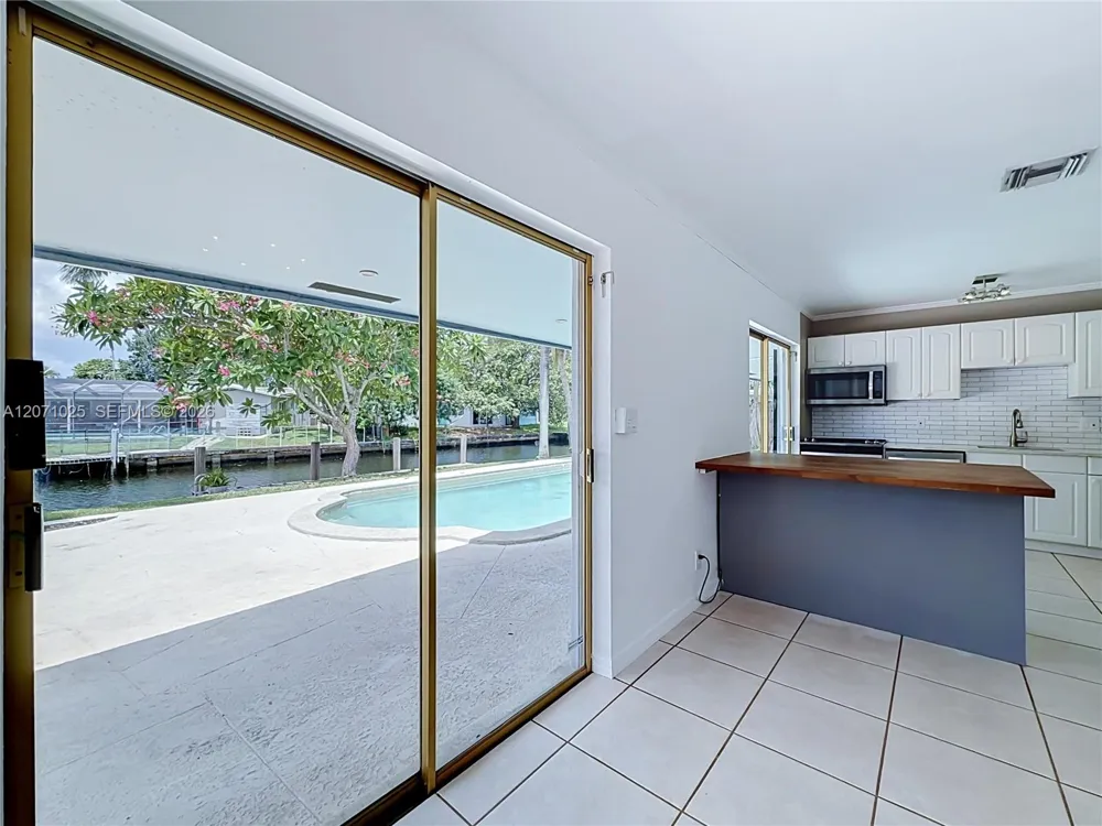 1841 NW 33rd Ct Oakland Park, FL 33309