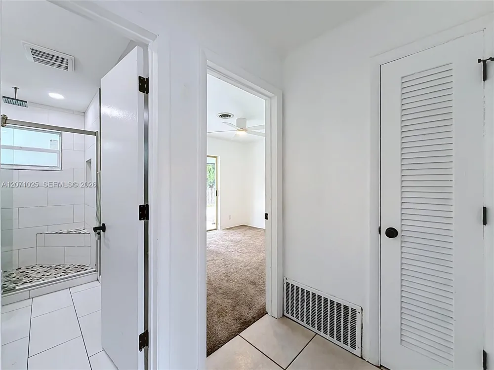 1841 NW 33rd Ct Oakland Park, FL 33309