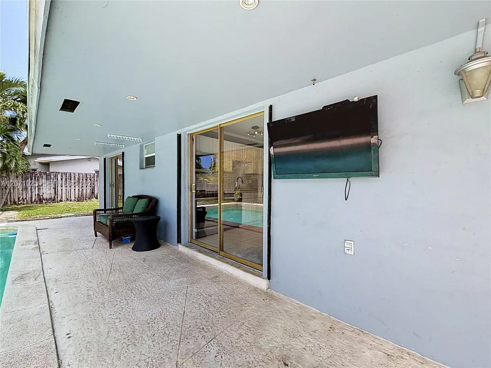 1841 NW 33rd Ct Oakland Park, FL 33309