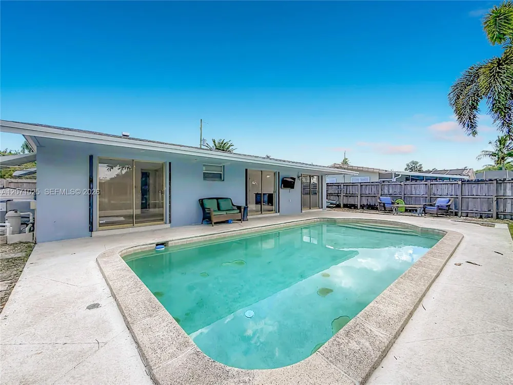 1841 NW 33rd Ct Oakland Park, FL 33309