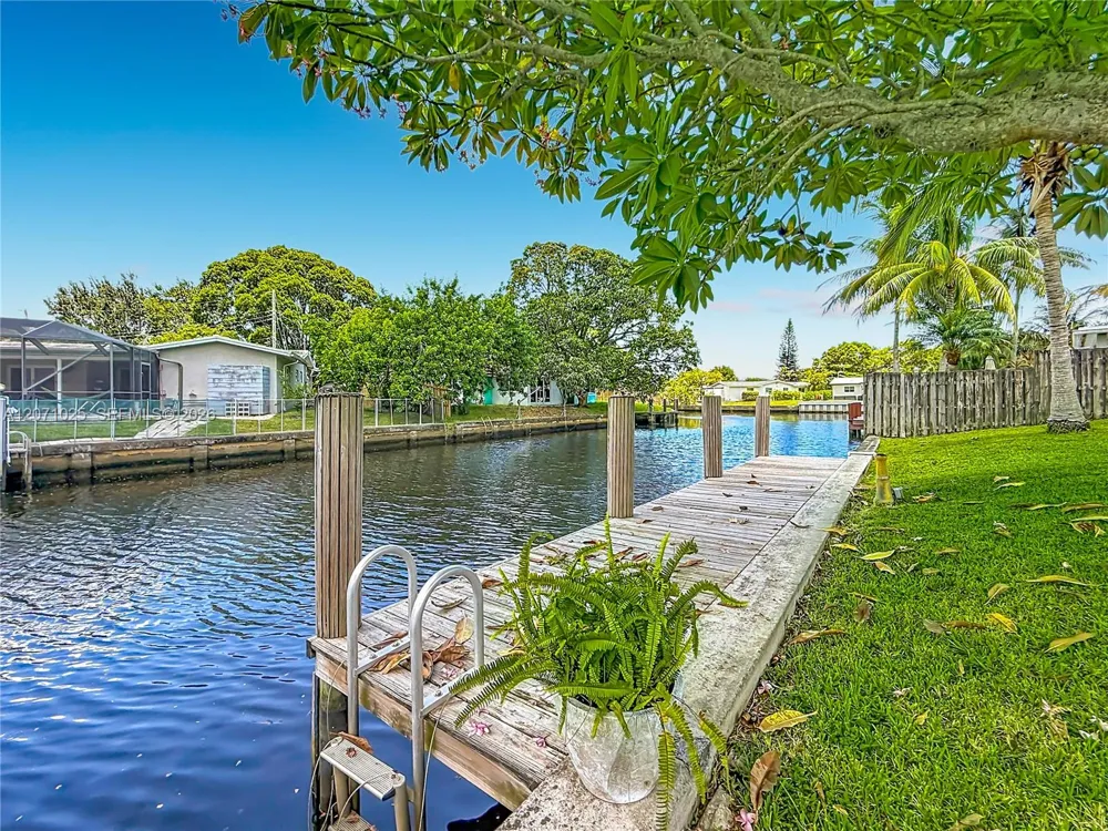 1841 NW 33rd Ct Oakland Park, FL 33309