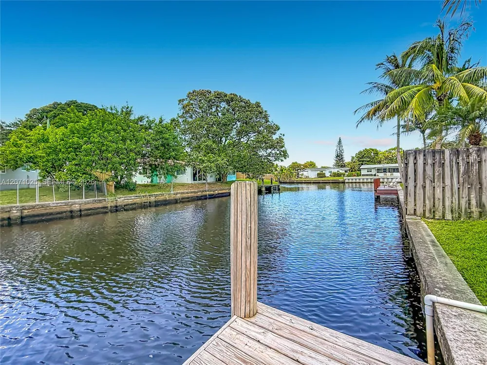 1841 NW 33rd Ct Oakland Park, FL 33309